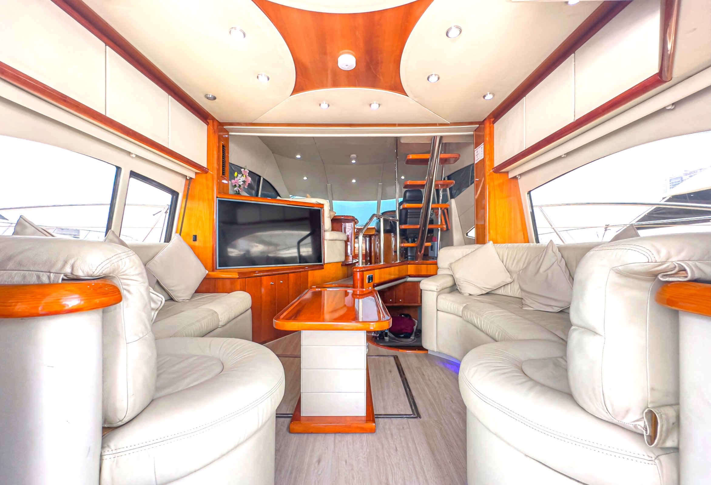 Sunseeker 56 Feet Yacht – Gold Water Yachts Dubai – 5 of 13